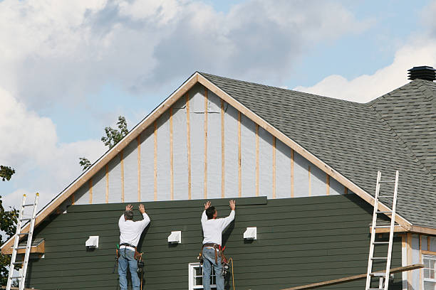 Professional Siding Installation technician working in Jeffersonville, IN